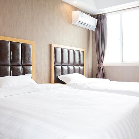100 Inn Plus Pudong Airport Hotel 上海 外观 照片