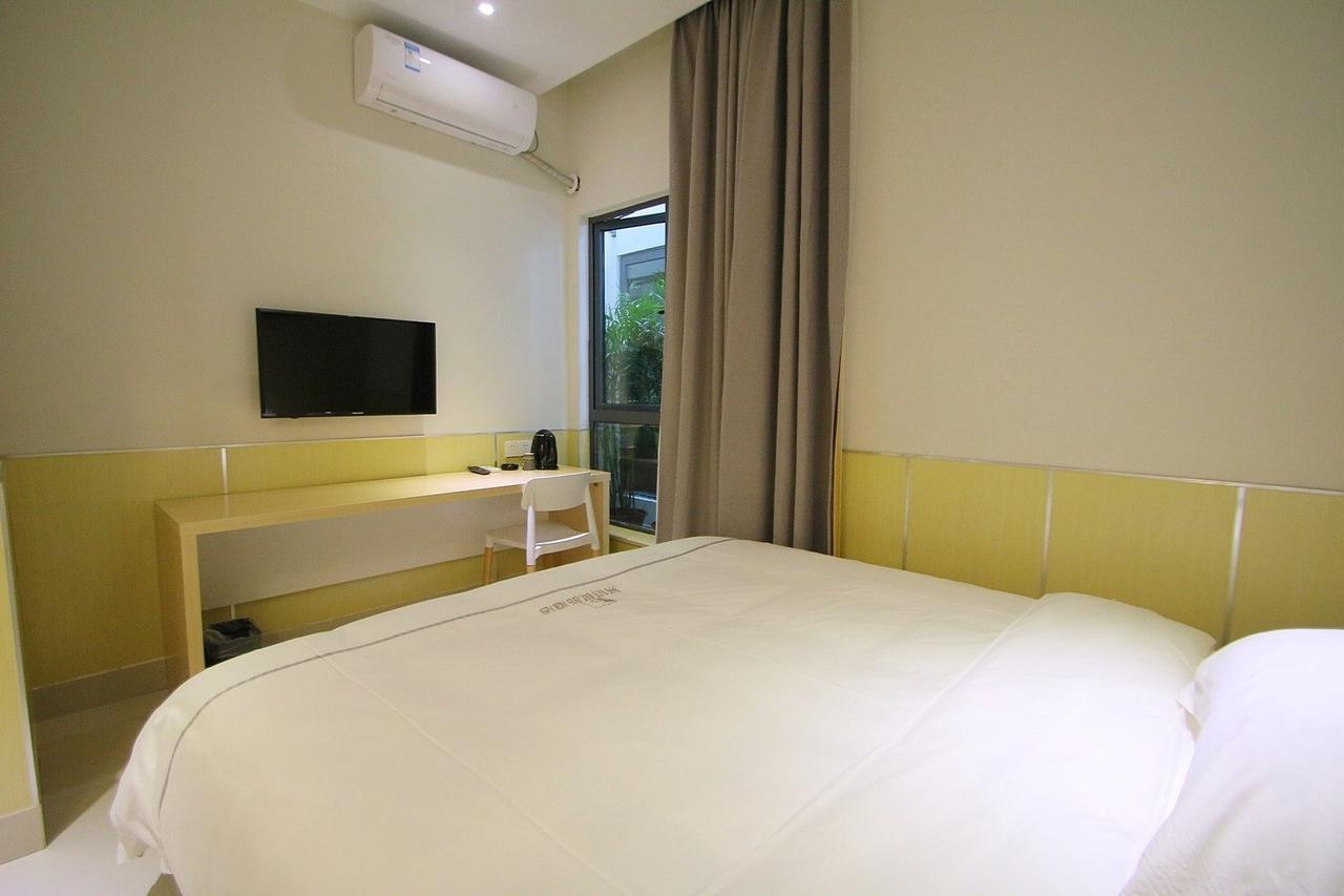 100 Inn Plus Pudong Airport Hotel 上海 外观 照片