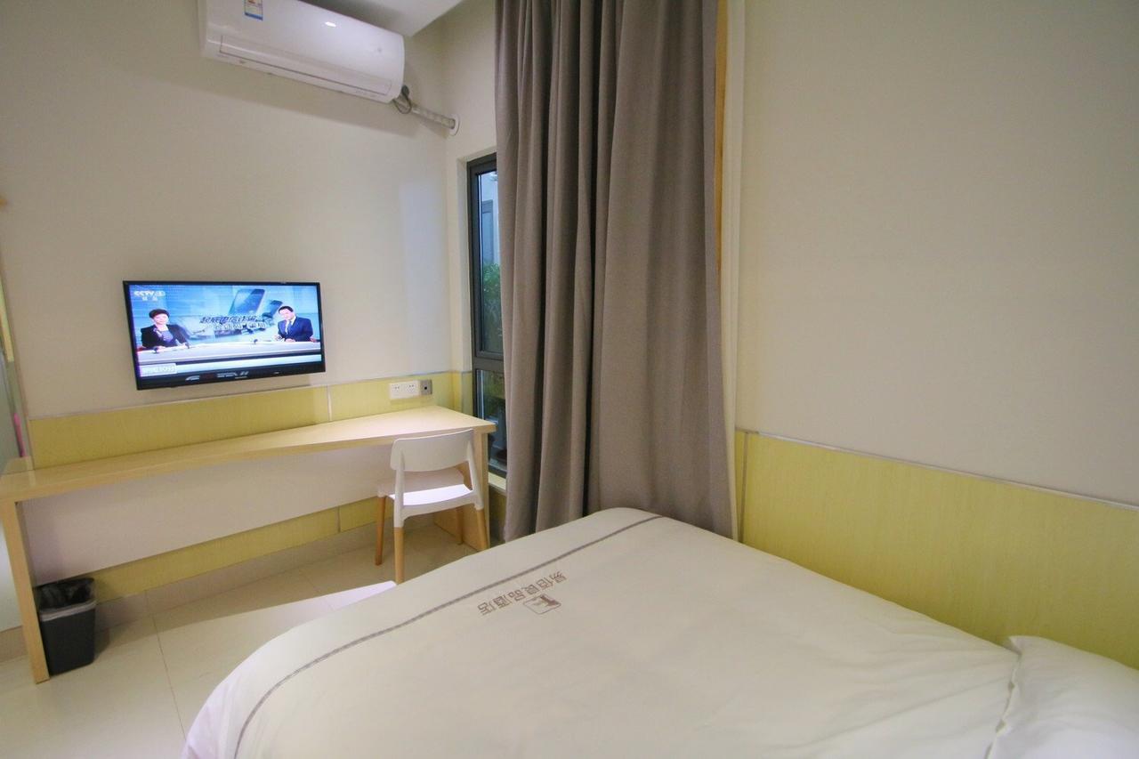 100 Inn Plus Pudong Airport Hotel 上海 外观 照片