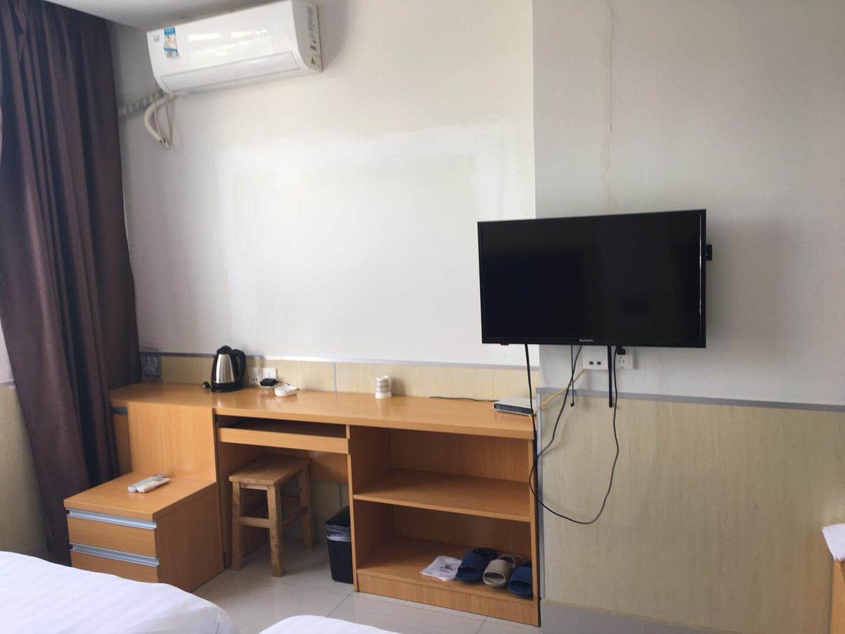 100 Inn Plus Pudong Airport Hotel 上海 外观 照片