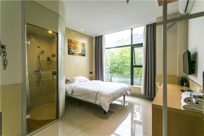 100 Inn Plus Pudong Airport Hotel 上海 外观 照片